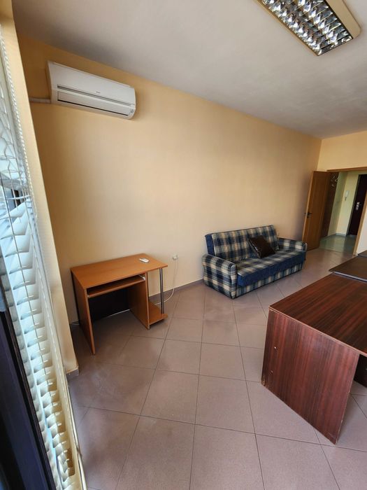 Дава се под наем Офис в Асеновград - 35 кв.м за 153 € - Снимка #9