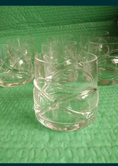 Set de pahare 6 + 1 de rezervări noi în cutie