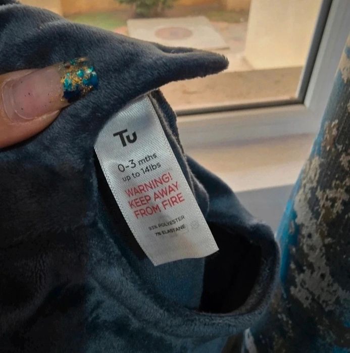 Salopetica de catifea bebe