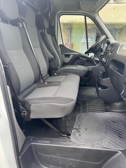 Vând Renault Master îngrijit !!