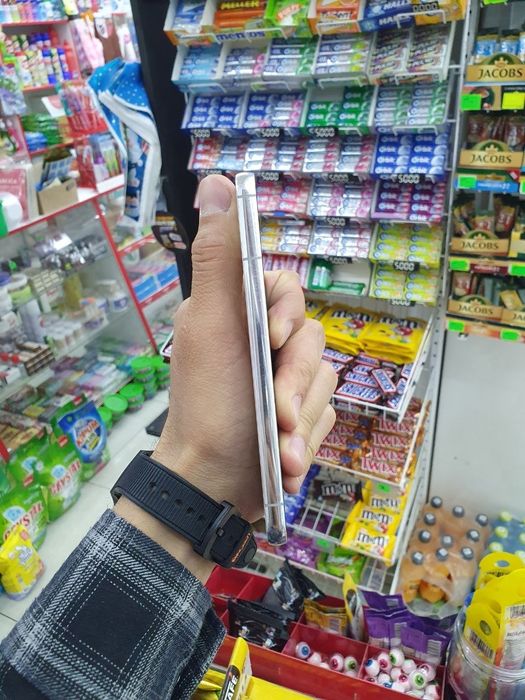 Samsung S22  256gb ideall 2tasim