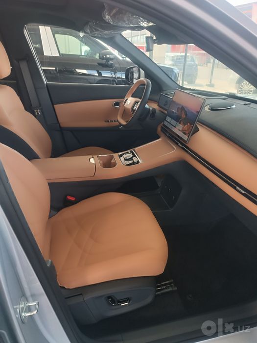 Geely EX5 em i gibrid, electro