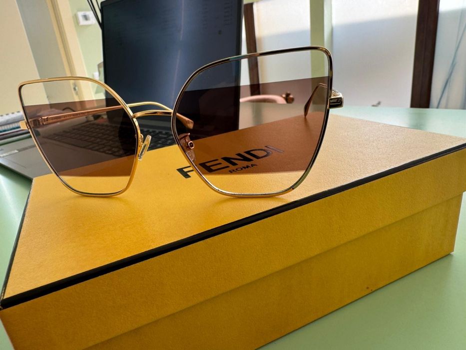 Ochelari de soare Fendi