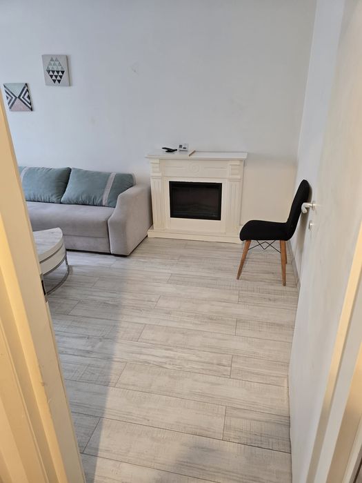 Inchiriez apartament cu 3 camere +loc de parcare inclus
