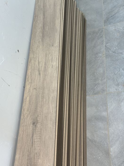 Продам ламинат б/у отл состояние