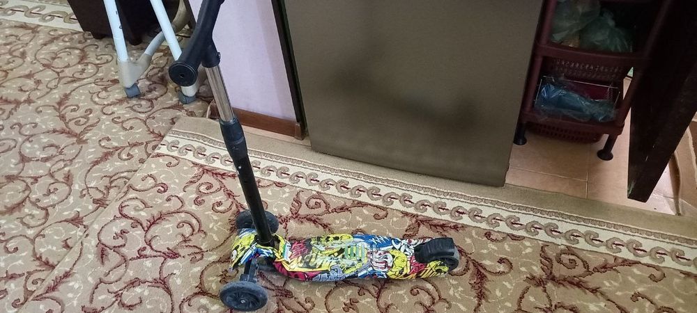 Смакат сотилади зор