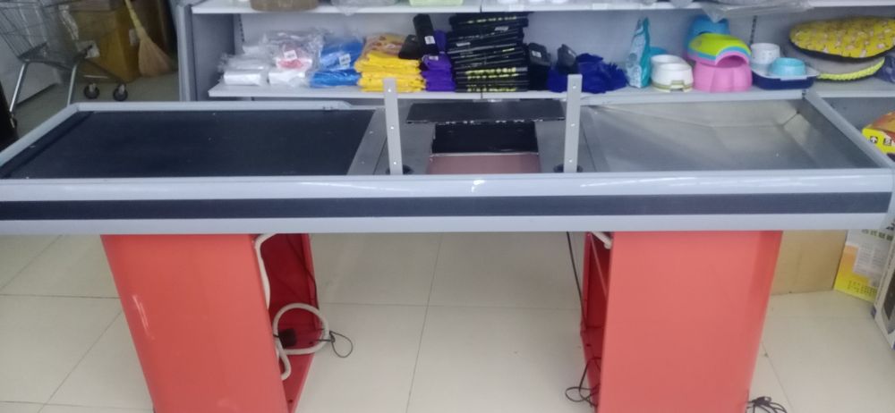 Продам оборудование для магазина