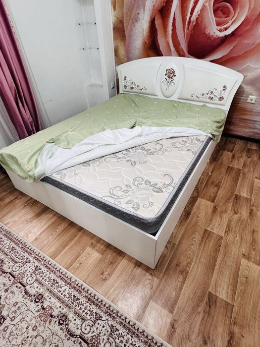 Продаём спальный гарнитур Б/у