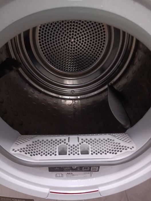 Като нова сушилня с термопомпа АЕГ Aeg Series 8000 A+++ 8кг Гаранция!