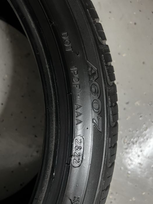 Продам пару шин 225/40 R18