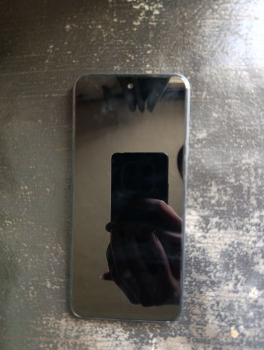 Продам телефон TECNO SPARK