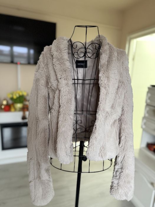 Blanita Orsay - M /L- noua