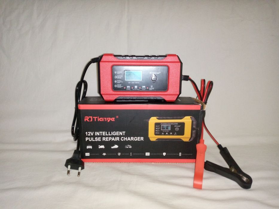 Востонавливает и заряжает Аккумулятор,зарядное устройство.