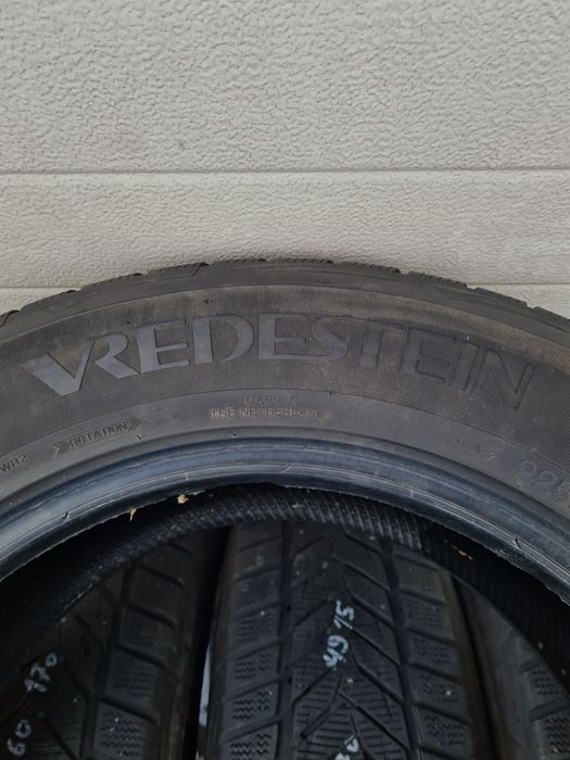 Зимни гуми 4 броя VREDESTEIN WintracXtremeS 225 60 R17