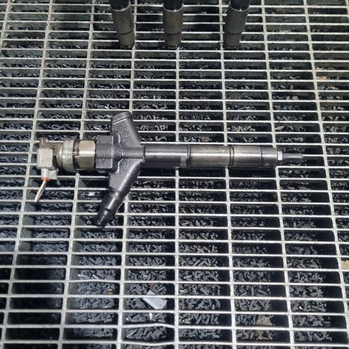 Injector Nissan Navara D40 Facelift 2.5 Diesel D40 2010 - 2015 190CP YD25DDTI Euro5 ...