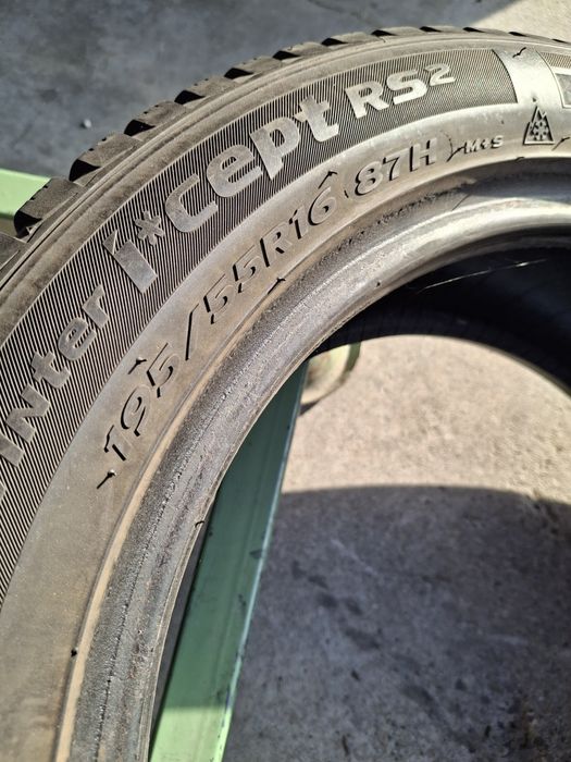 2 Anvelope de iarnă 195 55 r16 Hankook