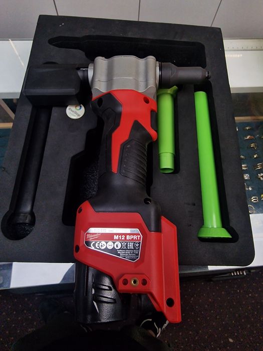 Masina de nituit Milwaukee M18 BPRT
