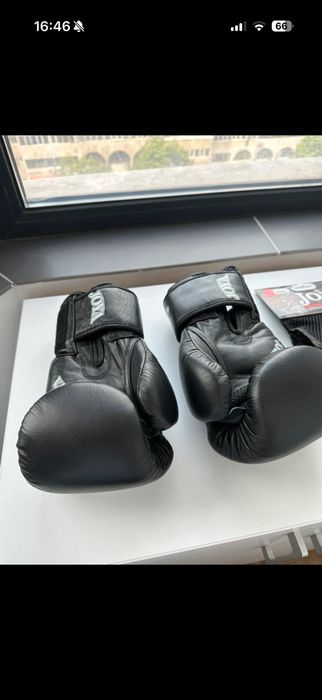 Manusi box / contact Joya