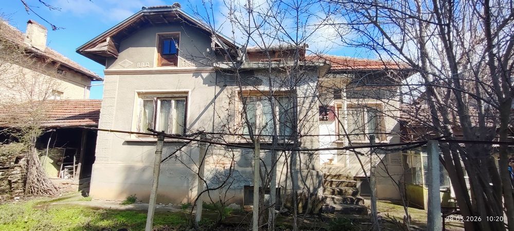 Продавам къща без посредник