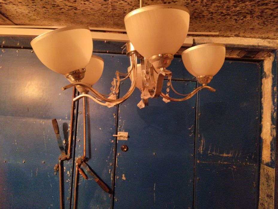 Люстра б.у. Район КЖБИ