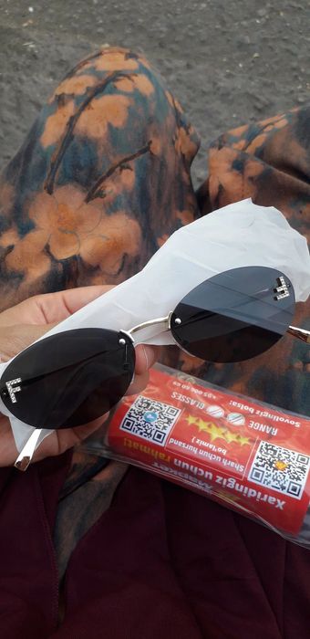 Стильные очки солнцезащитные