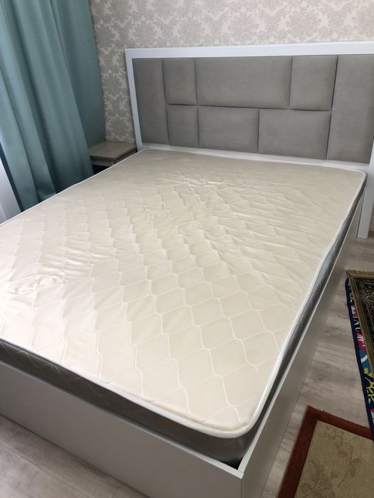 Кровать двуспальная