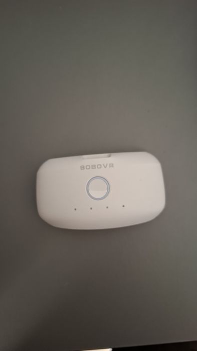 Vând meta quest 3s + head strap