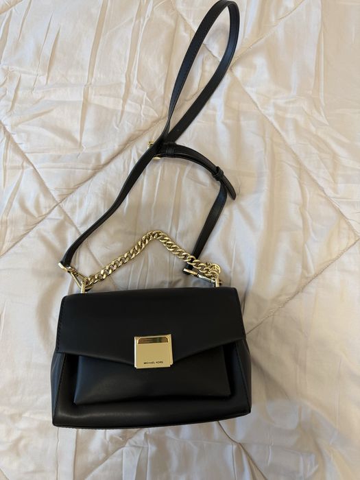 Продам сумочки Michael Kors