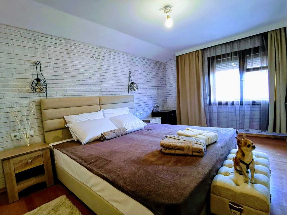 Прелагаме за прдажба уюутен семеен хотелски комплекс гр. Велндрад