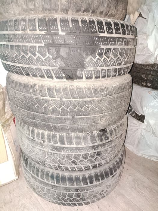 Продам зимние шины