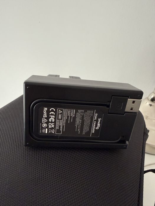 Комплект две батерии SmallRig NP-FZ100 и зарядно