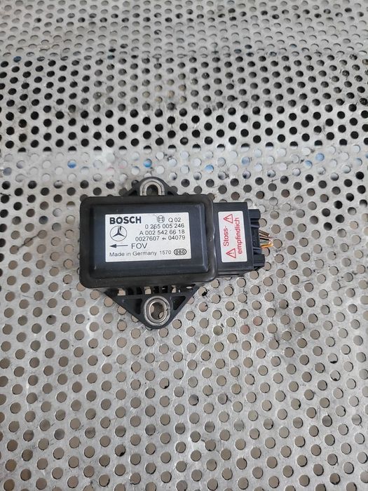 Senzor ESP Acceleratie Mercedes E Class W211 C Class W203 Cod A0025426618 Dezmembrez Mercedes E Class W211 2.7 Cdi Automat Cod Motor 612 Volan Stanga