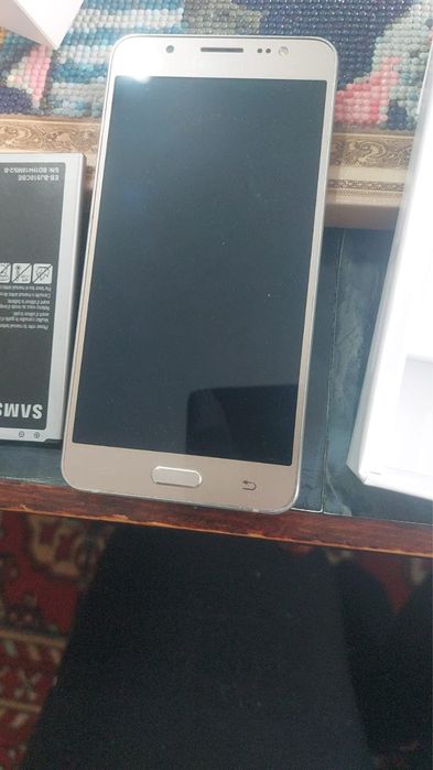 Продам телефоны на разбор