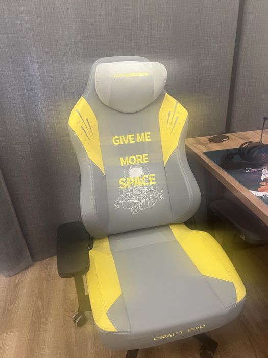 игровой компьютер вместе со всем