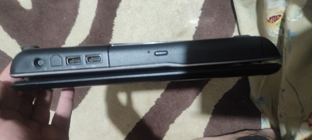 Laptop Hp q utilizat i3