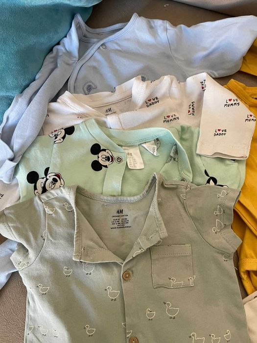 4 pijamale BEBE marca H&M - bumbac foarte buna calitate
