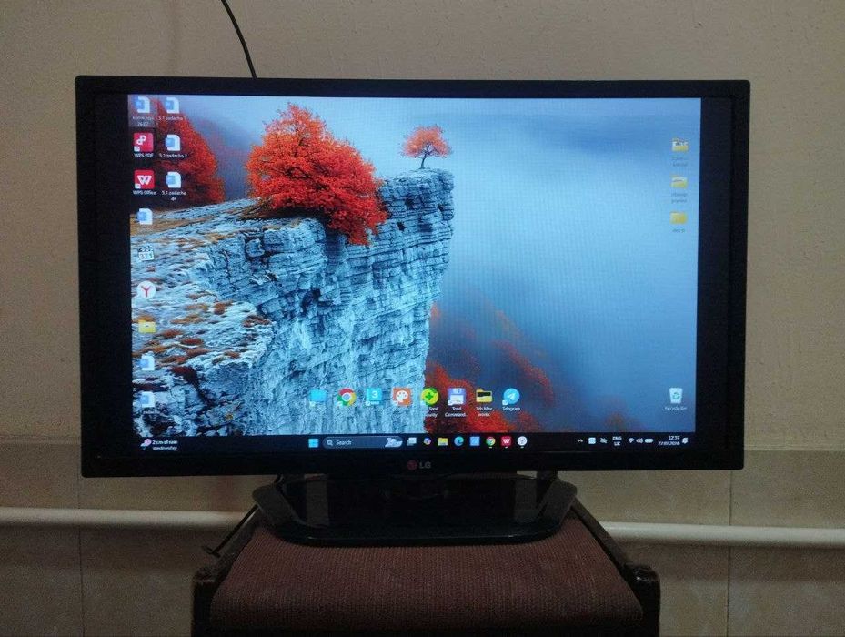 Televizor LG 32 sotiladi.