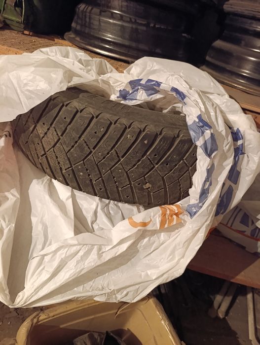 Продам шины зимние