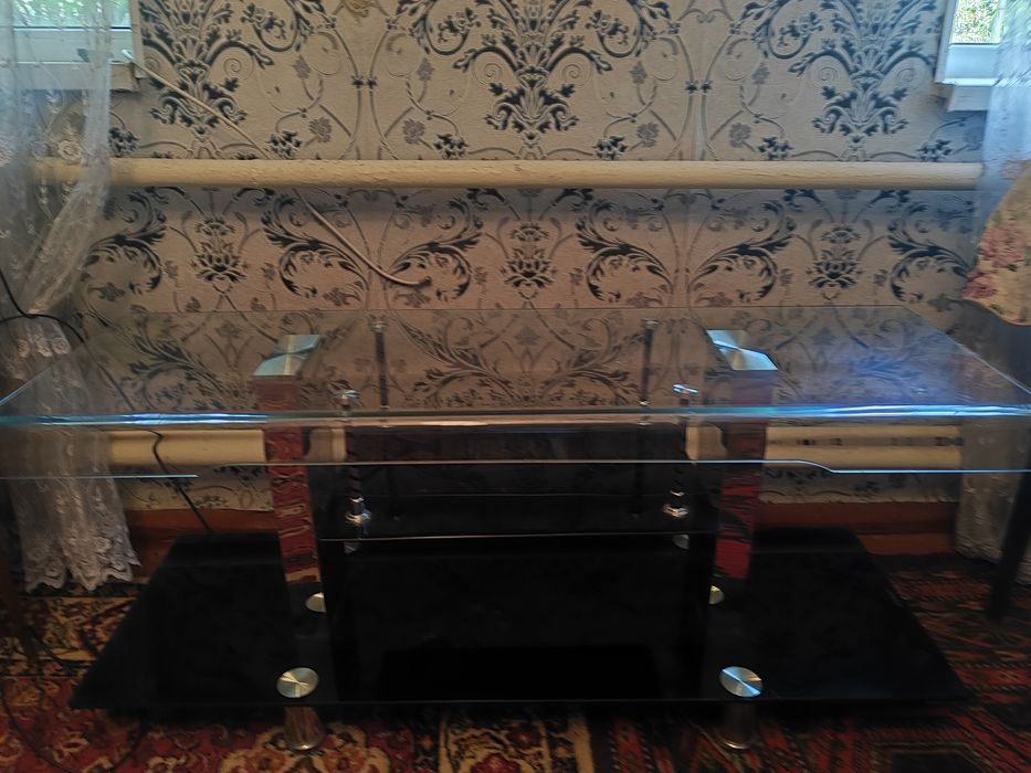 Подставка под телевизор