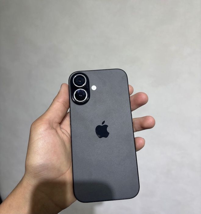 iPhone 16 92% заряда