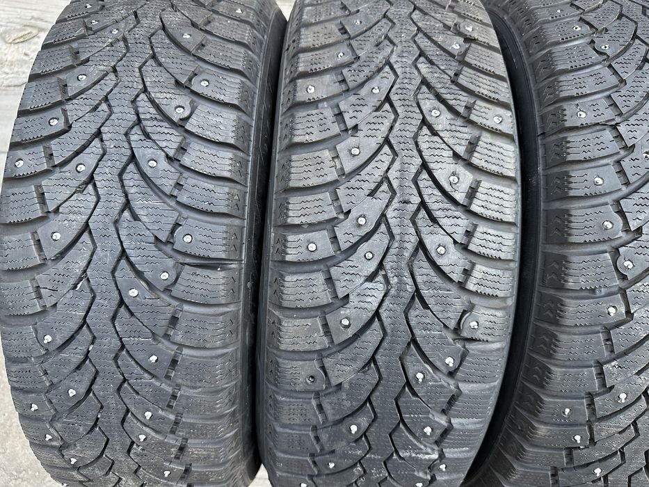 Продам зимние шины 195/65 15 Formula