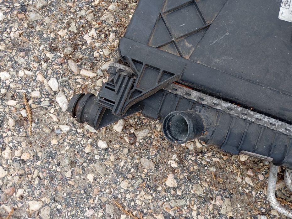 Воден и климатичен радиатор Ford C-Max 1.8i