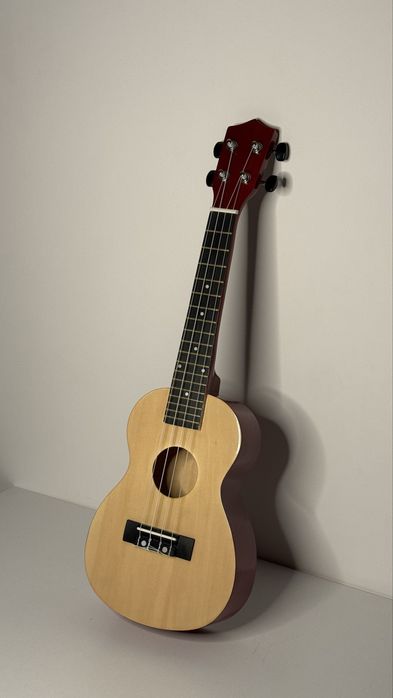 Укулеле концерт продам