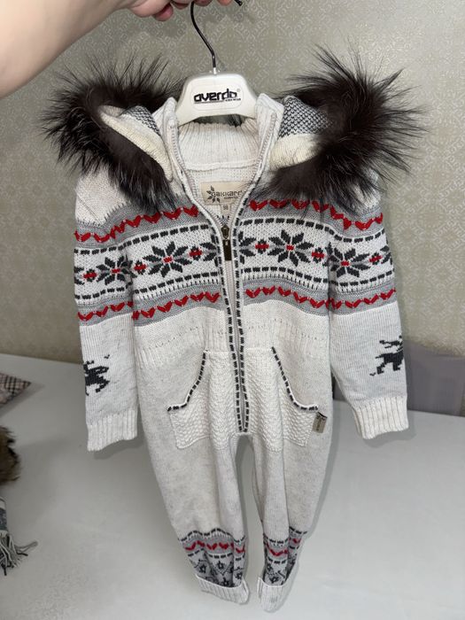 Продам комбинизон для девочек