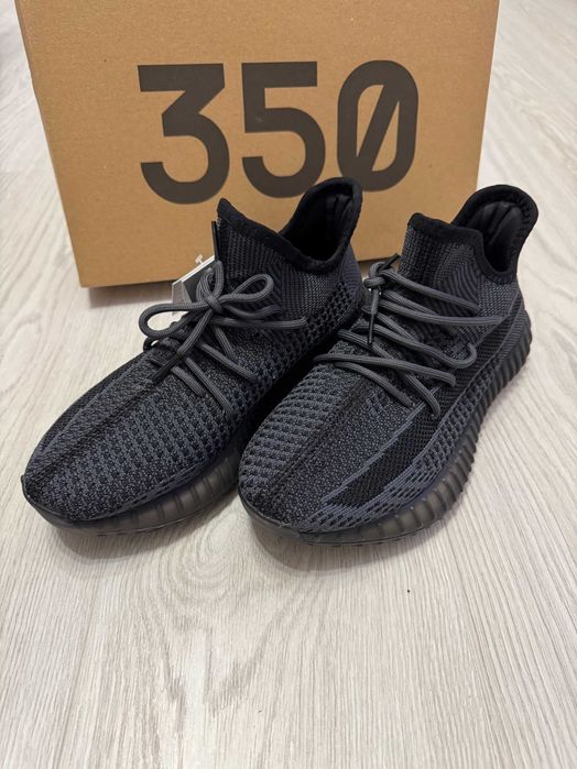 Adidasi Yeezy Boost 350 V2, NOI, Full Box