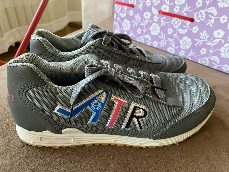 Дамски маратонки (Reebok и Adidas и др)