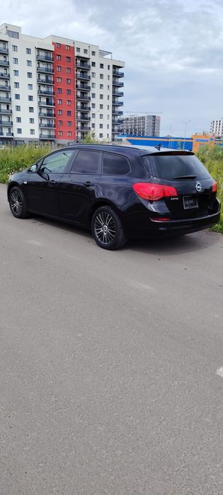 Opel Astra J Sports Tourer