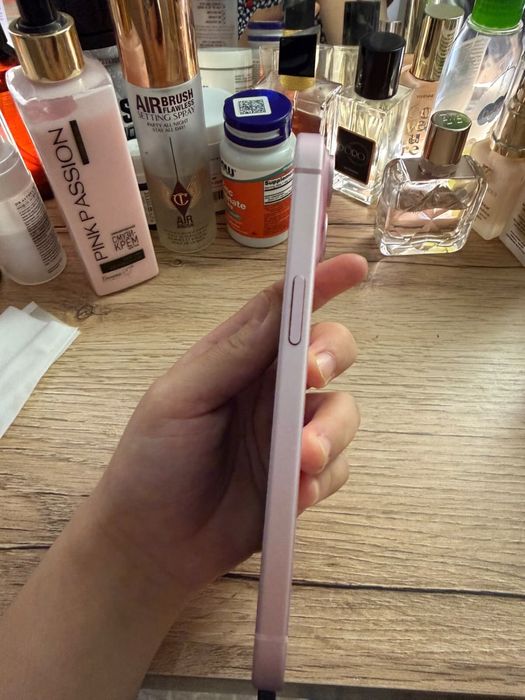 Iphone 15, 128гб,86% АКБ