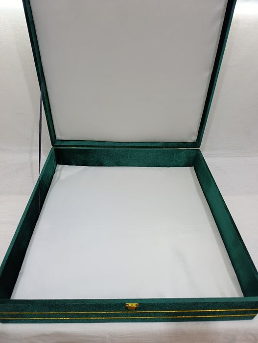 Шахматы Shaxmat 50×50 sm MDF doska toshlari epoksiddan