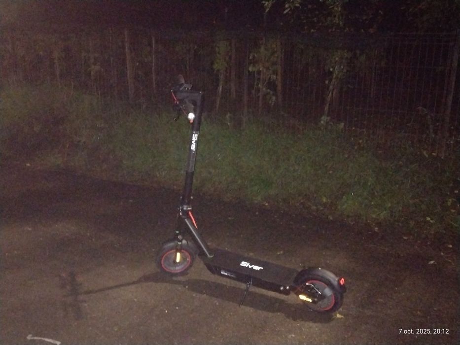 Trotinetă electrica siver 10 plus , cu mici defecțiuni
